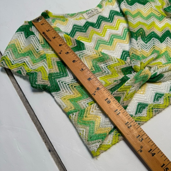 Jolie & Joy Chevron Knit Crop Top retro yellow green twist front Size Small - Picture 15 of 15